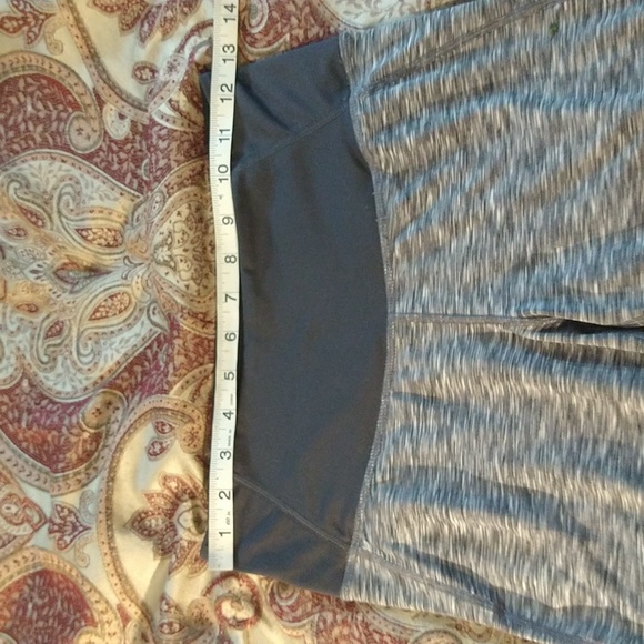 Size S H&M sport l athletic capri pants - Picture 9 of 15